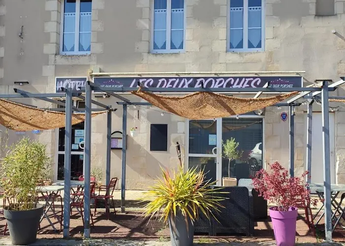 Hotel Les Deux Porches