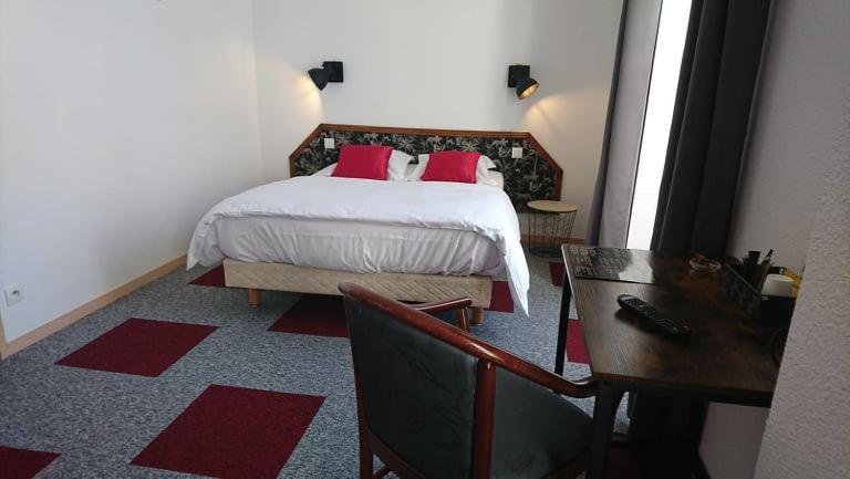 Hotel Les Deux Porches 2*