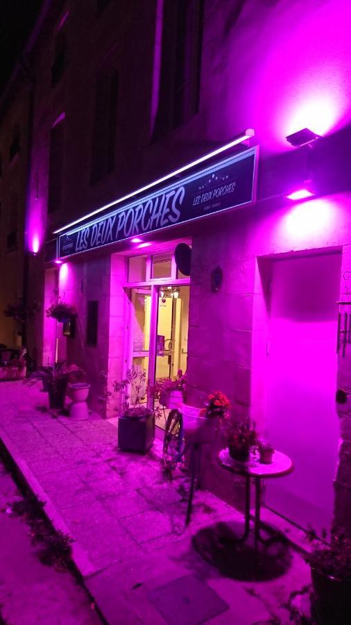 Les Deux Porches Verrieres (Charente)