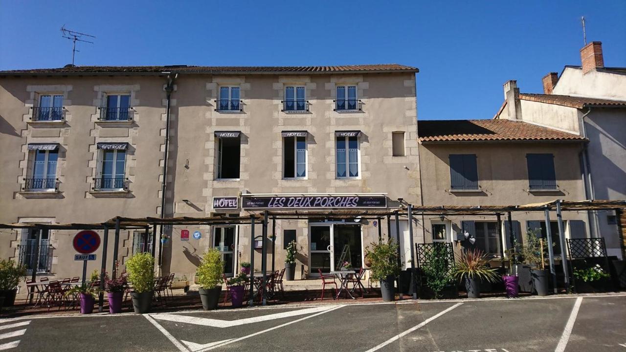 Les Deux Porches 2* Verrieres (Charente)